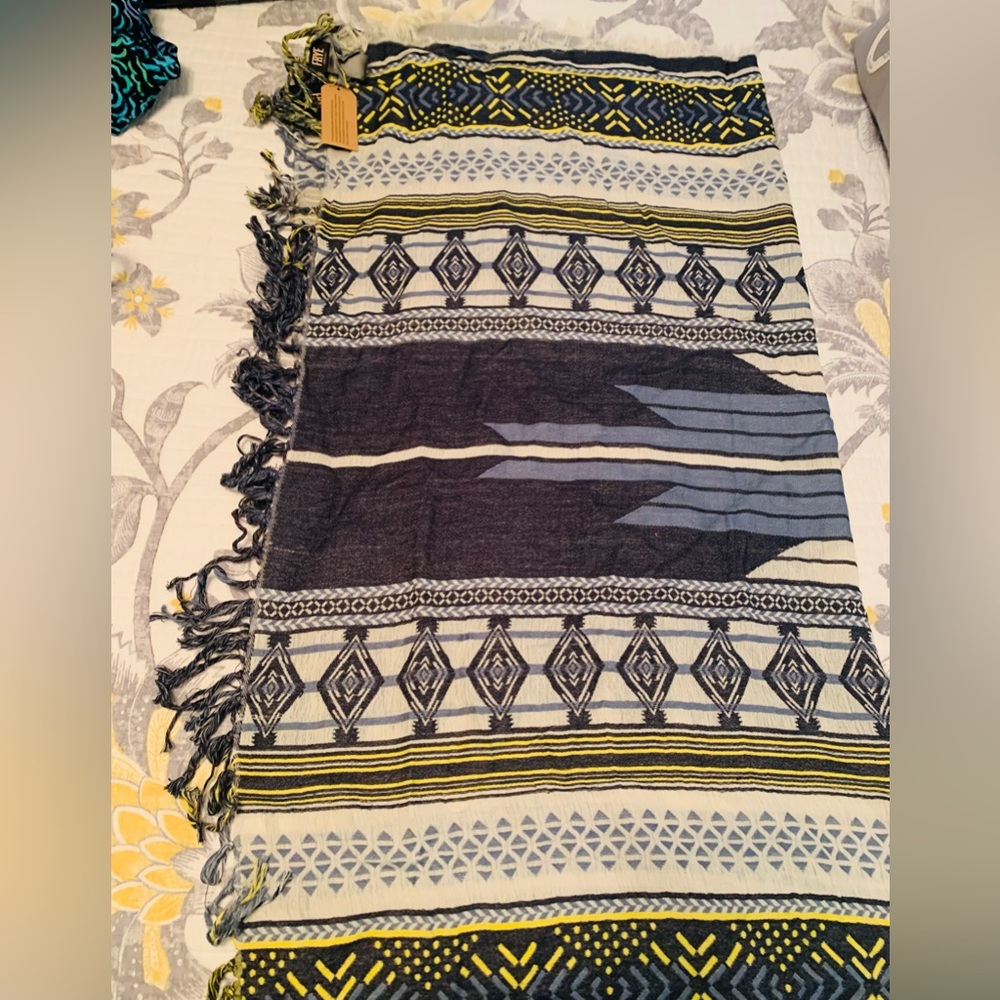 Frye scarf, navy blue and yellow